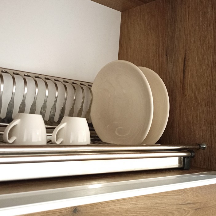 Single-tier (stainless) plate and glass rack in one row with tray, for installation in a top cabinet 18. Kitchen cabinet mechanisms and racks