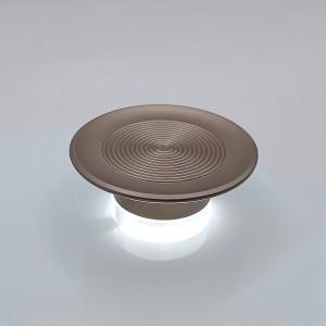 Illuminated cabinet and drawer handles