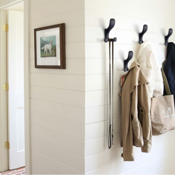 IVENTO K furniture hanger. Furniture hooks